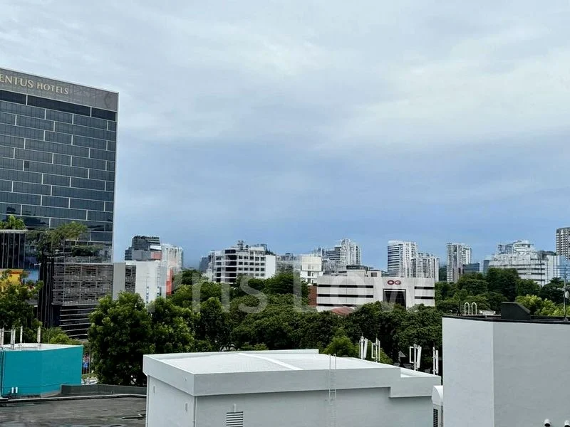 Master Room (Condo) for Rent in  Queensway Shopping Centre/Queensway Tower - Image 3