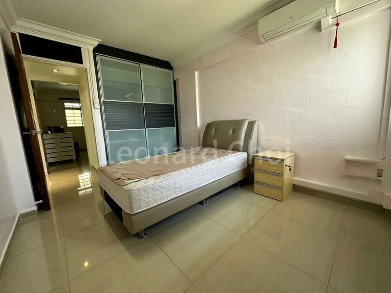 Room (HDB) for Rent in 163 Ang Mo Kio Avenue 4 - Image 7