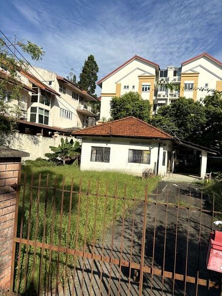 3 Bed Semi-Detached House (Landed) for Sale in Sembawang Park - Image 2