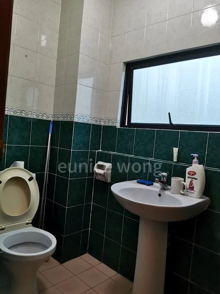 4+1 Bed Townhouse (Landed) for Rent in  Barossa Gardens - Image 2