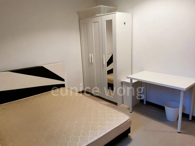 4+1 Bed Townhouse (Landed) for Rent in  Barossa Gardens - Image 1