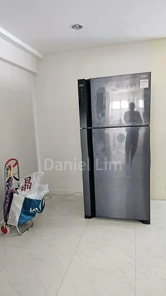 5 Room (5A) HDB for Rent in  387 Bukit Batok West Avenue 5 - Image 4