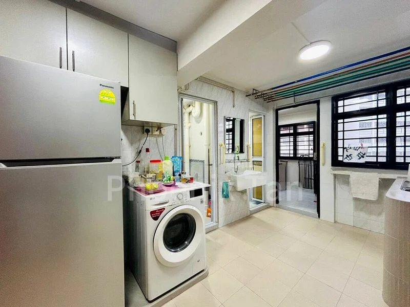 3 Room (3I) HDB for Rent in  231 Lorong 8 Toa Payoh - Image 8