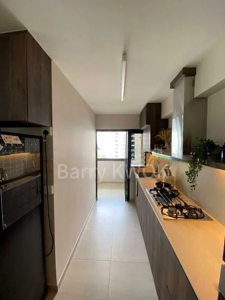 Common Room (HDB) for Rent in  420A Northshore Drive - Image 4