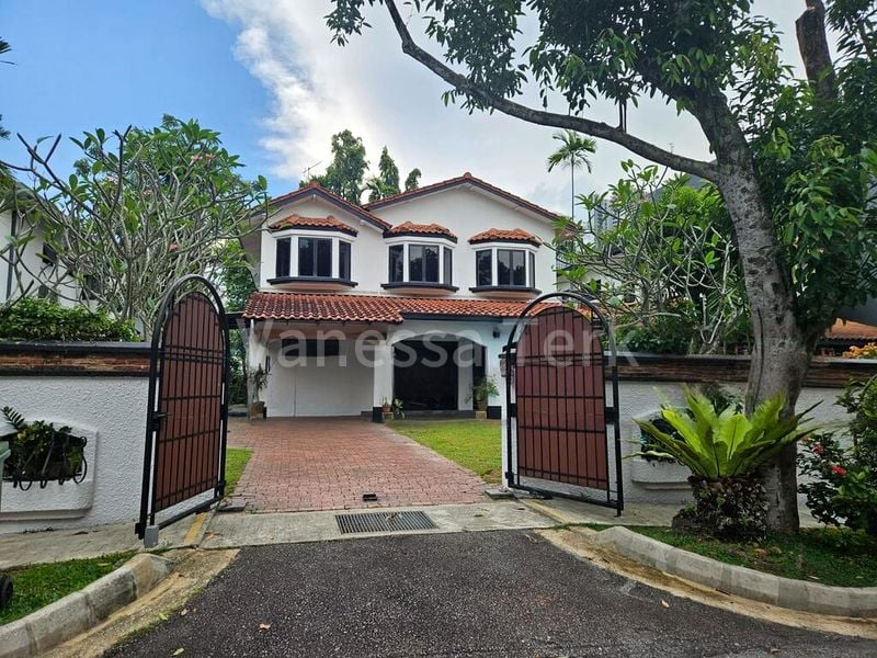5 Bed Bungalow (Landed) for Rent in  Clementi Park - Image 1