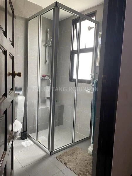 6 Bed Bungalow (Landed) for Rent in  Queen Astrid Park - Image 11