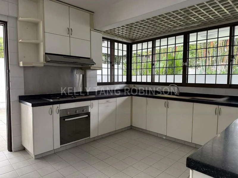 6 Bed Bungalow (Landed) for Rent in  Queen Astrid Park - Image 6