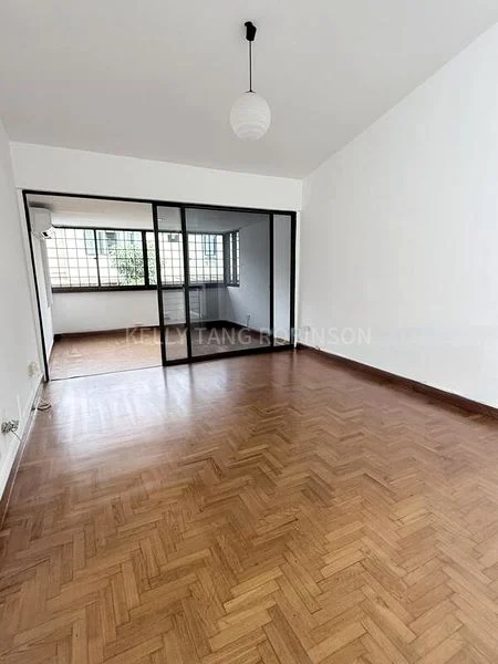 6 Bed Bungalow (Landed) for Rent in  Queen Astrid Park - Image 4