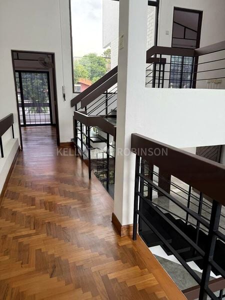 6 Bed Bungalow (Landed) for Rent in  Queen Astrid Park - Image 3