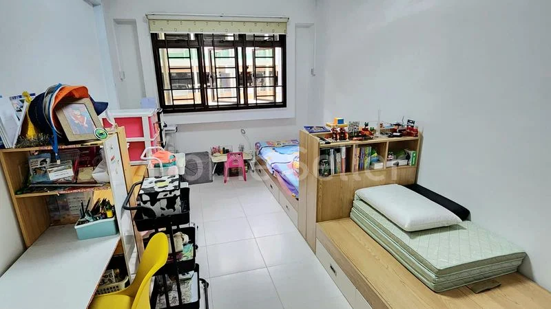 5 Room (5I) HDB for Sale in 403 Admiralty Link - Image 7