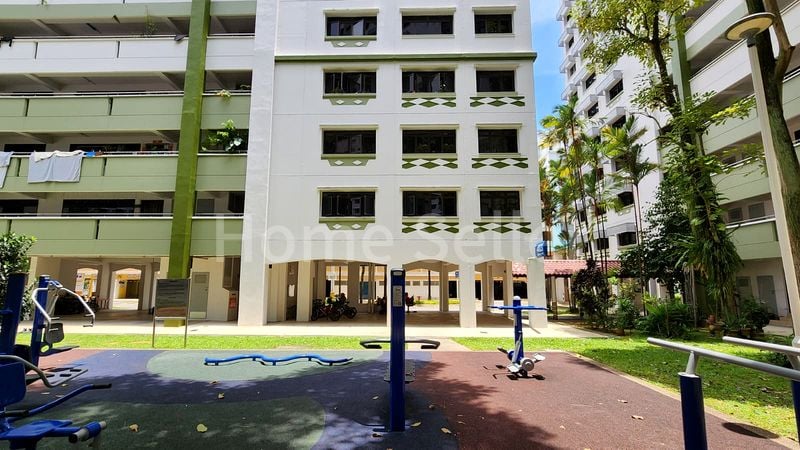 5 Room (5I) HDB for Sale in 403 Admiralty Link - Image 9