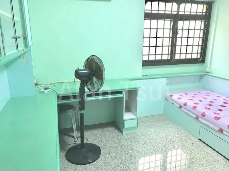 Common Room (HDB) for Rent in  545 Serangoon North Avenue 3 - Image 3