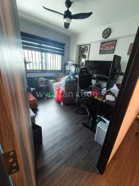 5 Room (5I) HDB for Rent in  757 Woodlands Avenue 4 - Image 7