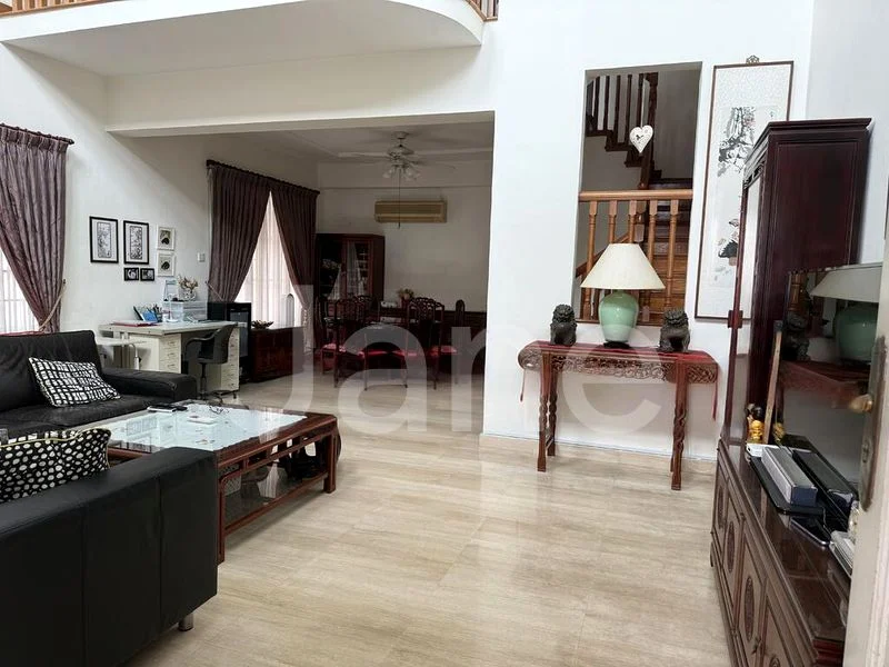 5 Bed Semi-Detached House (Landed) for Sale in Burgundy Hill - Image 1