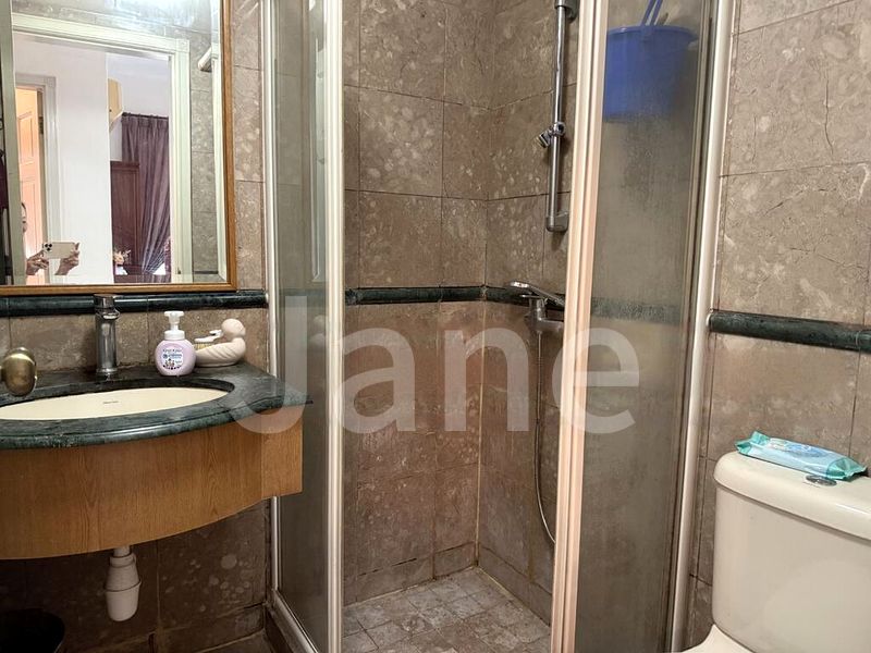 5 Bed Semi-Detached House (Landed) for Sale in Burgundy Hill - Image 12