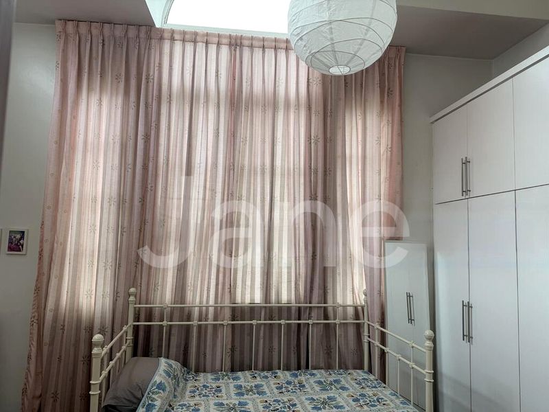 5 Bed Semi-Detached House (Landed) for Sale in Burgundy Hill - Image 4