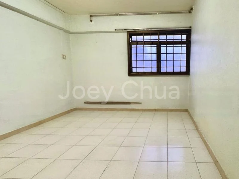 4 Room (4NG) HDB for Sale in 217 Bukit Batok Street 21 - Image 7
