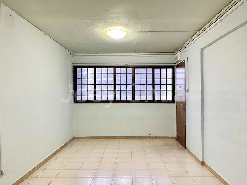 4 Room (4NG) HDB for Sale in 217 Bukit Batok Street 21 - Image 10