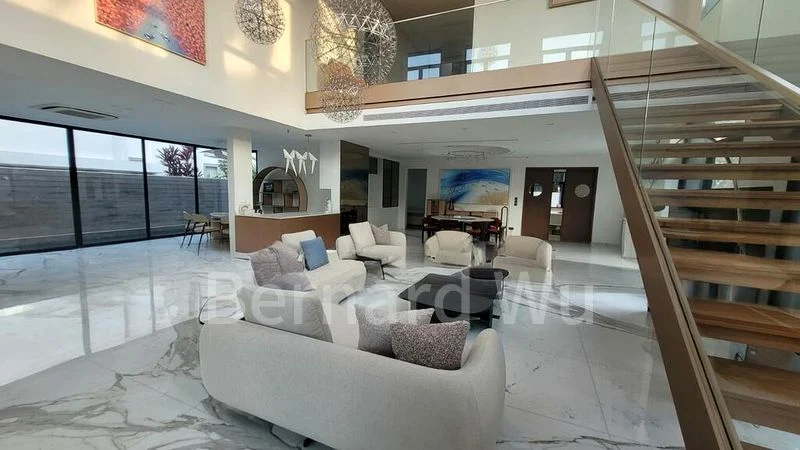 4 Bed Bungalow (Landed) for Rent in  10 Shelford - Image 4