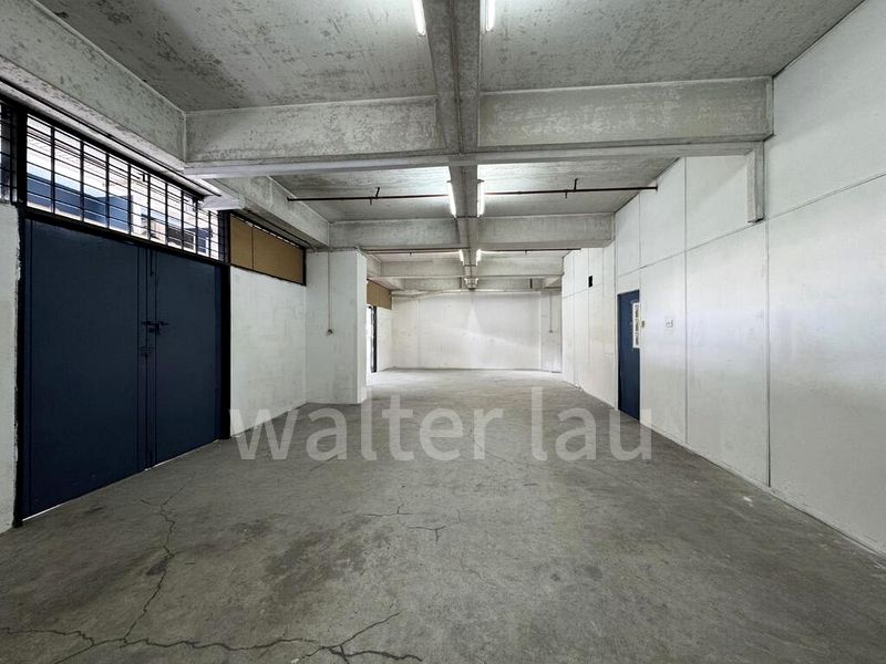 Light Industrial (B1) for Rent: Ruby Industrial Complex - Image 10