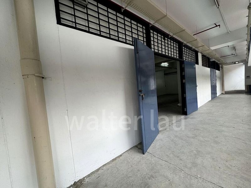 Light Industrial (B1) for Rent: Ruby Industrial Complex - Image 15