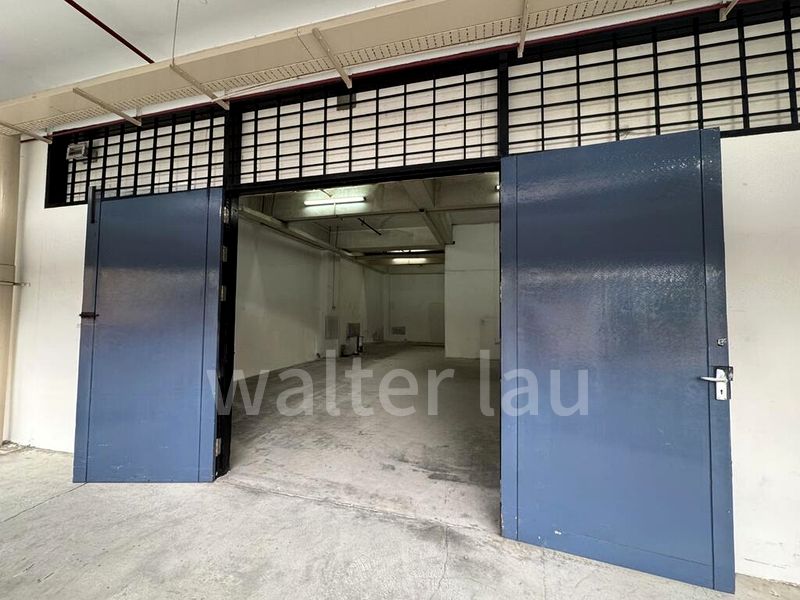 Light Industrial (B1) for Rent: Ruby Industrial Complex - Image 14