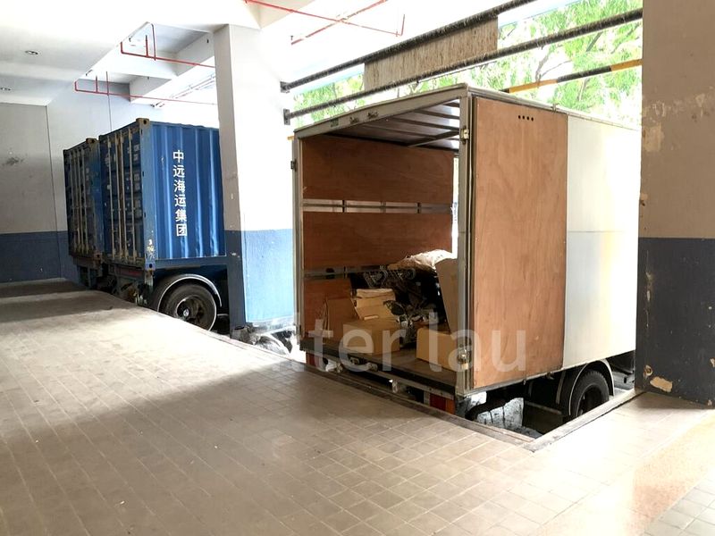 Light Industrial (B1) for Rent: Ruby Industrial Complex - Image 8