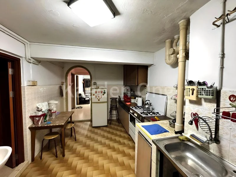 3 Room HDB for Sale in 21 Ghim Moh Road - Image 2