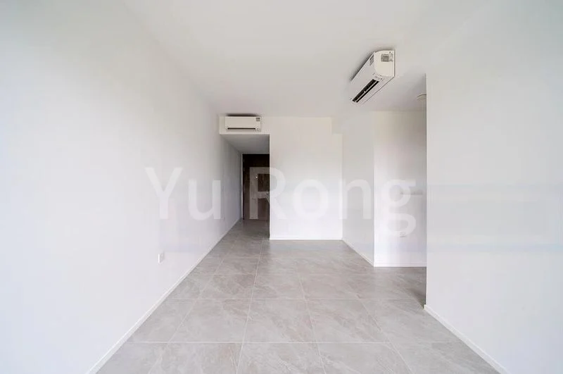 2 Bed Condo for Sale in The Watergardens At Canberra - Image 13