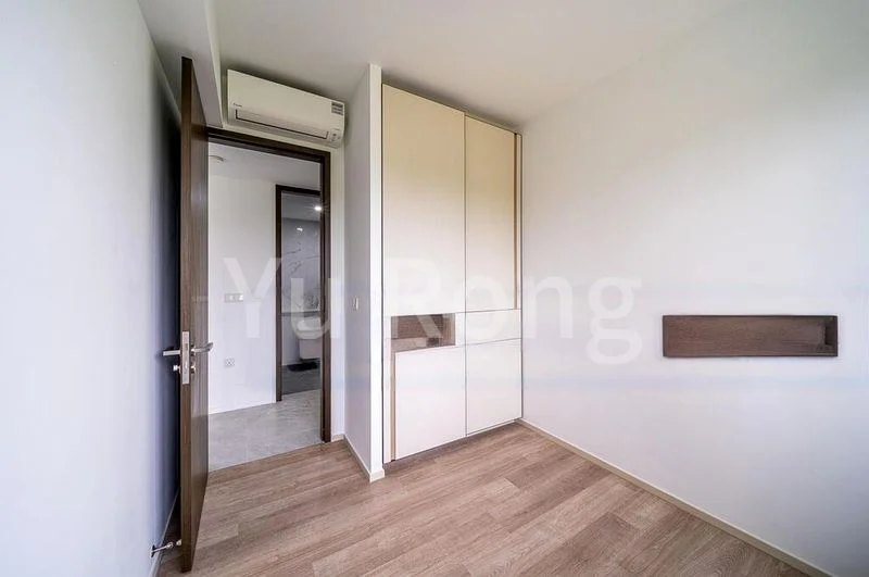 2 Bed Condo for Sale in The Watergardens At Canberra - Image 6