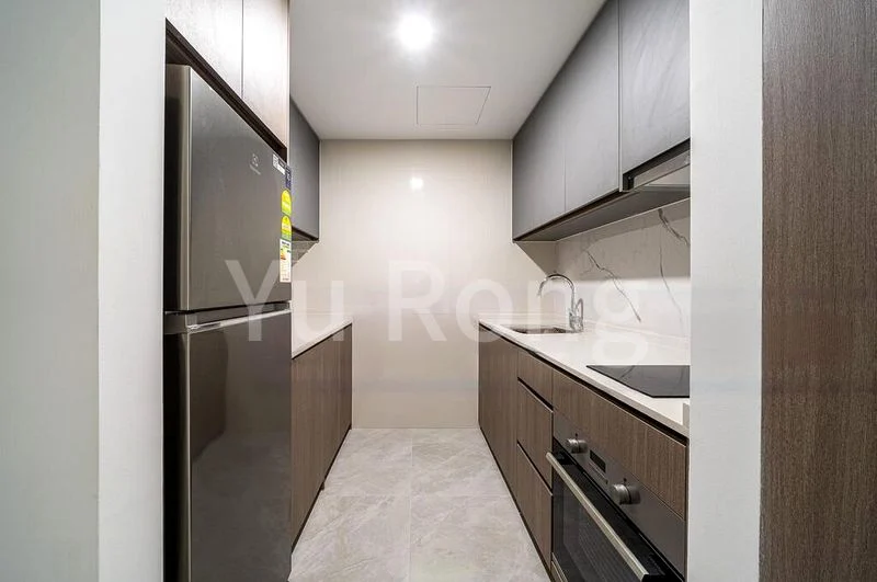 2 Bed Condo for Sale in The Watergardens At Canberra - Image 5