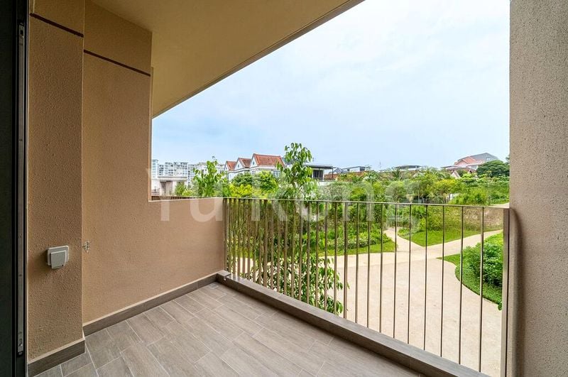 2 Bed Condo for Sale in The Watergardens At Canberra - Image 11