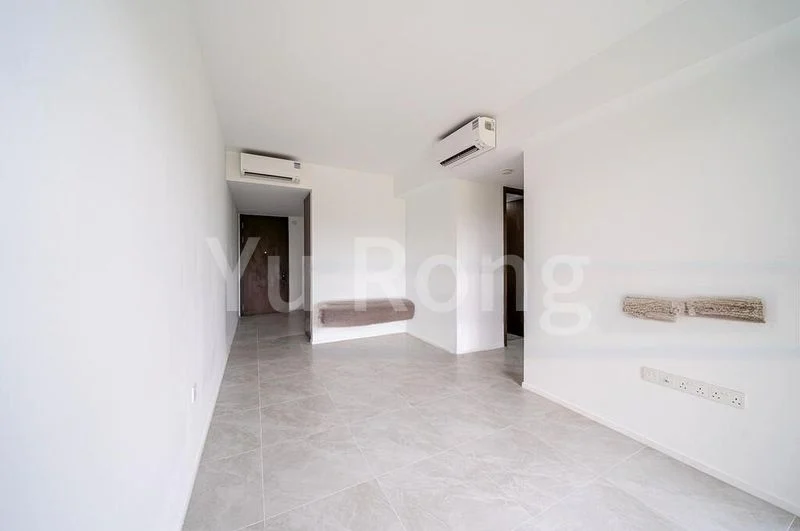 2 Bed Condo for Sale in The Watergardens At Canberra - Image 12