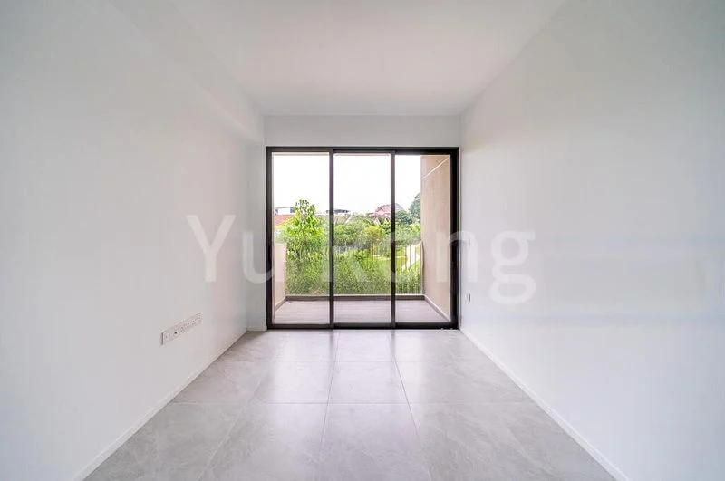 2 Bed Condo for Sale in The Watergardens At Canberra - Image 14