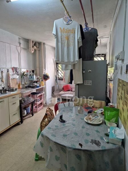 3 Room (3NG) HDB for Rent in  214 Jurong East Street 21 - Image 3