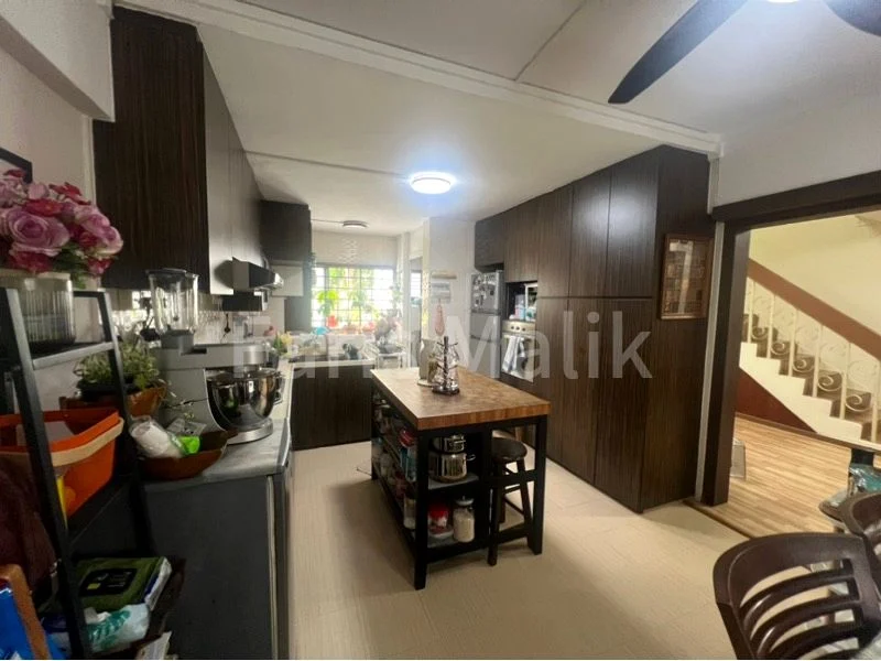 5 Room (5A) HDB for Sale in  238 Hougang Avenue 1 - Image 3