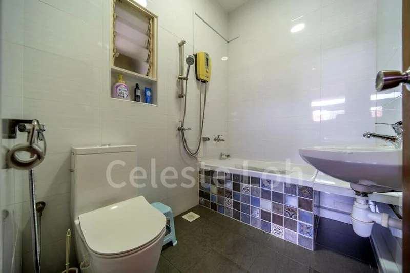 5 Bed Terraced House (Landed) for Sale in  West Coast Ferry Road - Image 9