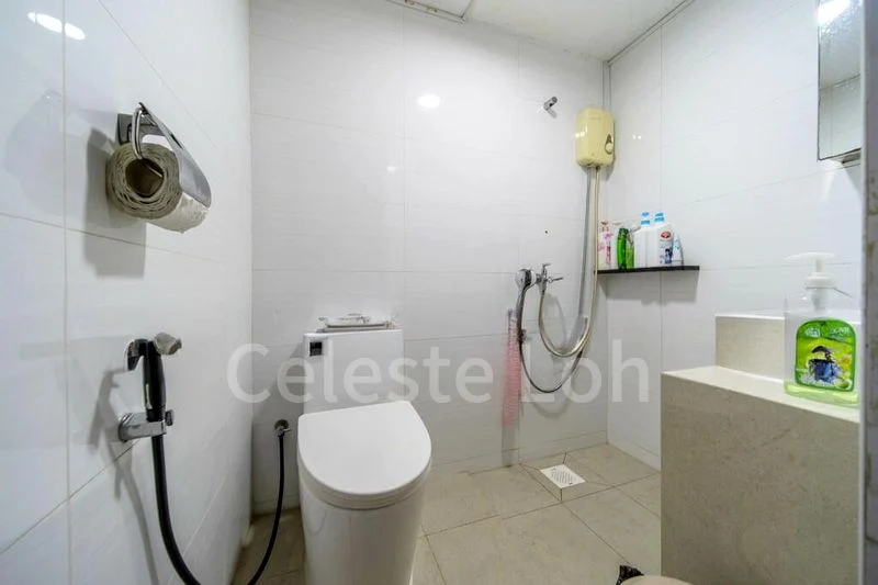 5 Bed Terraced House (Landed) for Sale in  West Coast Ferry Road - Image 7