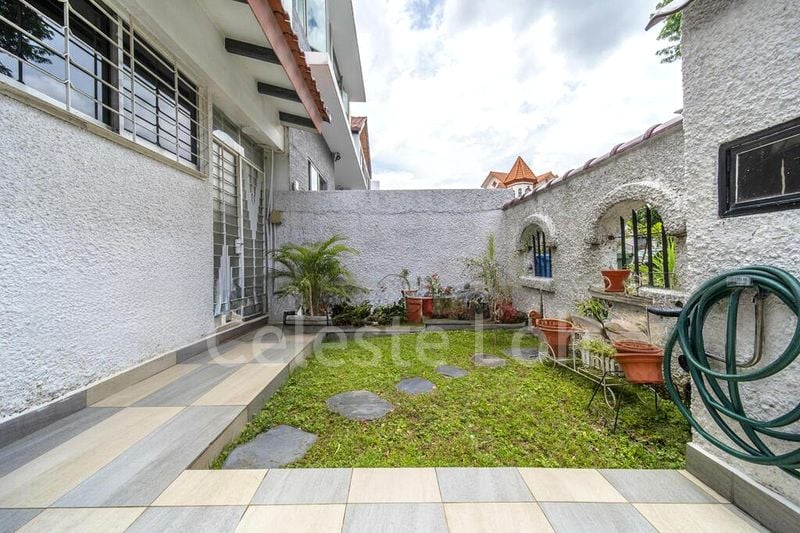 5 Bed Terraced House (Landed) for Sale in  West Coast Ferry Road - Image 1