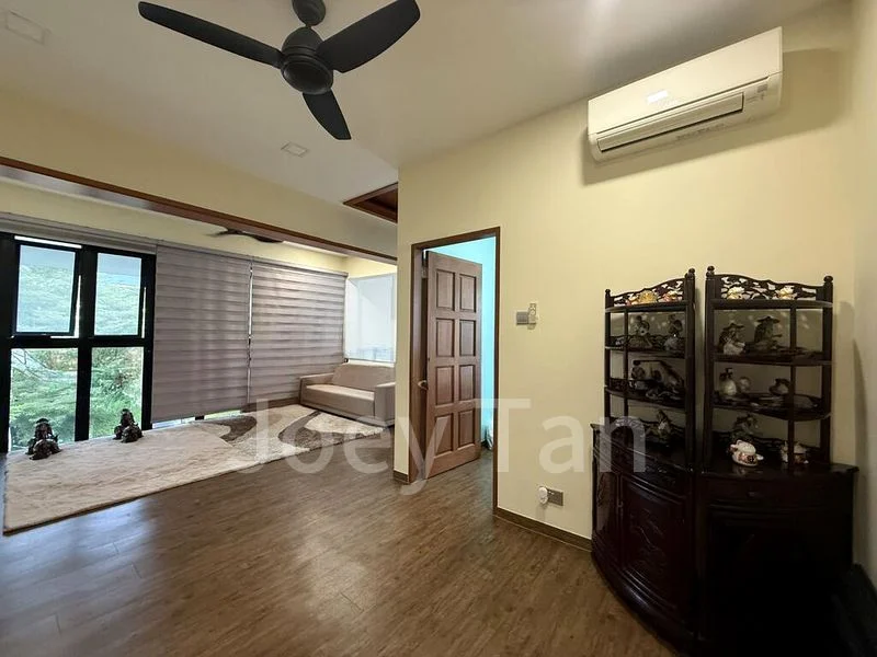 6 Bed Semi-Detached House (Landed) for Sale in Springleaf Garden Estate - Image 4