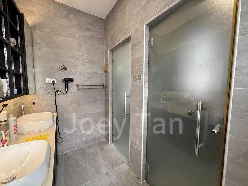 6 Bed Semi-Detached House (Landed) for Sale in Springleaf Garden Estate - Image 9