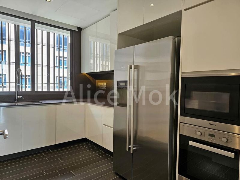 3 Bed Condo for Rent in  Lloyd Sixtyfive - Image 9