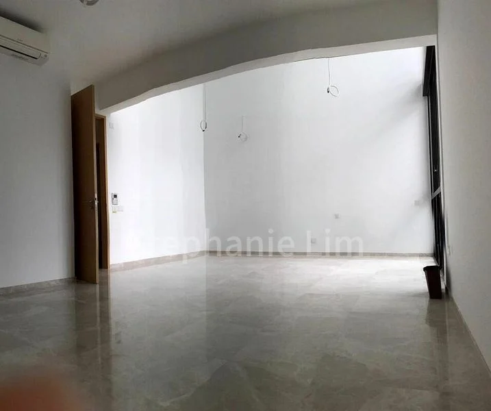 5 Bed Condo for Rent in  The Crest - Image 4