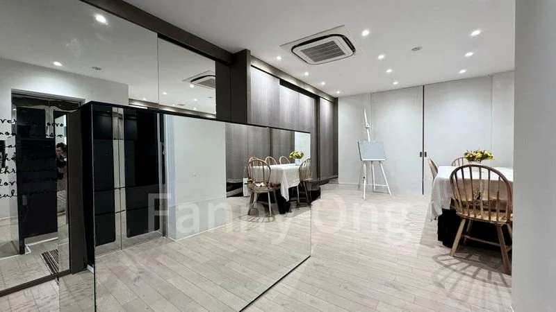 Shop / Shophouse for Rent: River Valley Road - Image 1