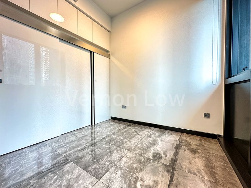 1 Bed Condo for Sale in  Midtown Bay - Image 7