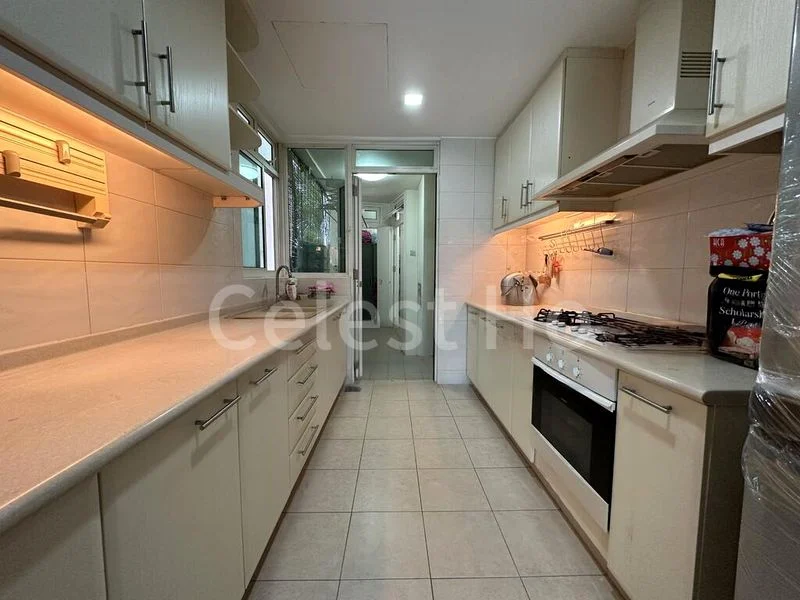 4 Bed Condo for Rent in  Costa Del Sol - Image 3