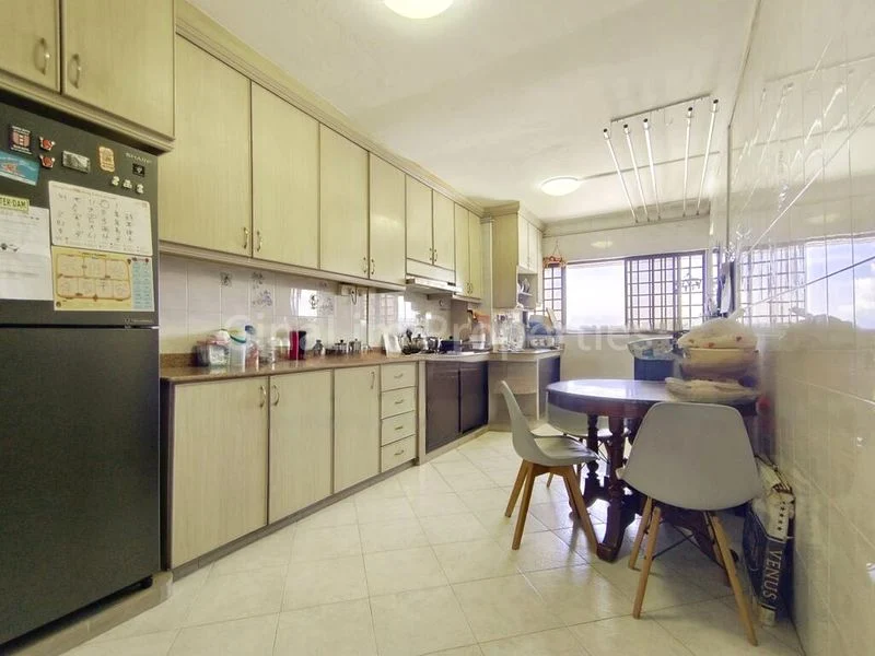 4 Room (4NG) HDB for Sale in  149 Silat Avenue - Image 9