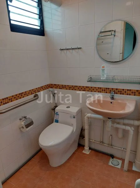 Common Room (HDB) for Rent in  709 Clementi West Street 2 - Image 6