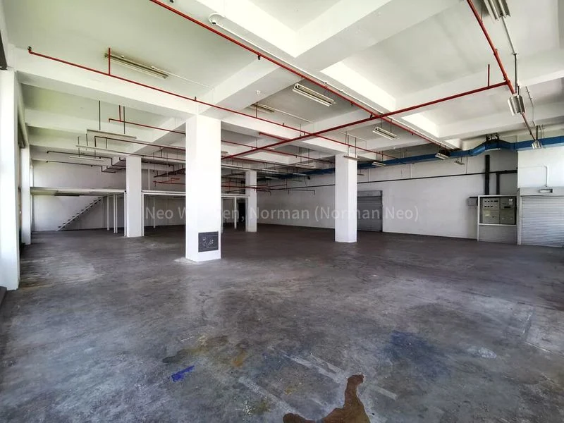 Light Industrial (B1) for Rent: Sindo Industrial Building - Image 6
