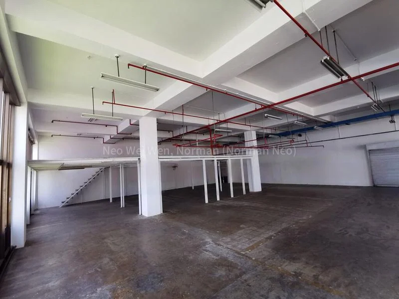 Light Industrial (B1) for Rent: Sindo Industrial Building - Image 4
